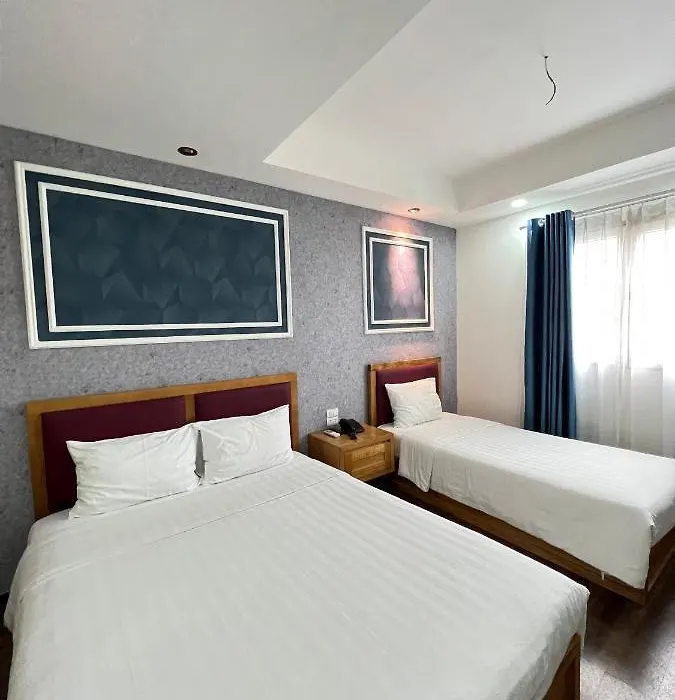 Holiday Suites Hotel & Spa-1