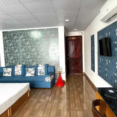 Holiday Suites Hotel & Spa-2